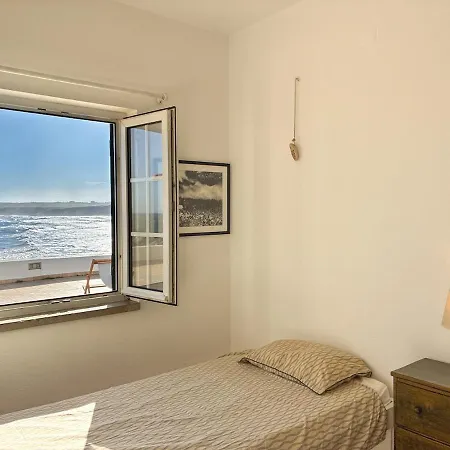 Oceanfront - Terrace & Sunrise Sea View Tatil Evi